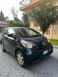 Toyota iQ 1.0 automatica - 2009