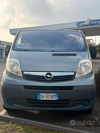 Opel vivaro 9 posti