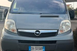 Opel vivaro 9 posti