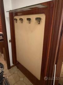 Appendiabiti a parete