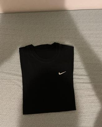 Maglia nera nike