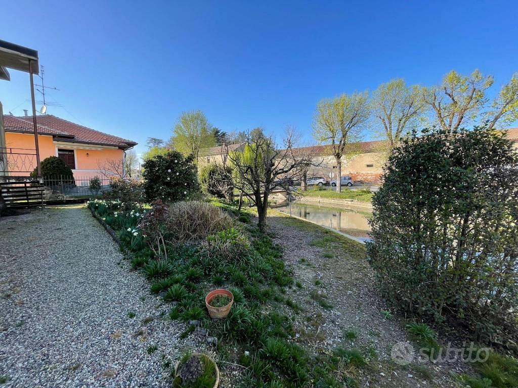 Villa di 132 m² con 4 locali e box auto a Rosasco - Vista 6
