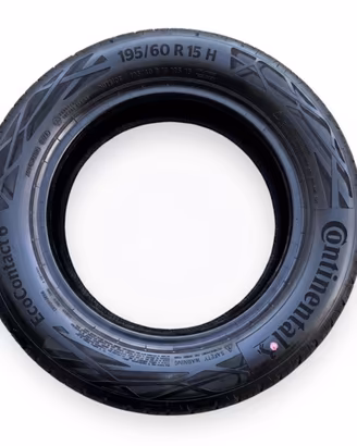 Pneumatici di diverse misure, condizioni ottime