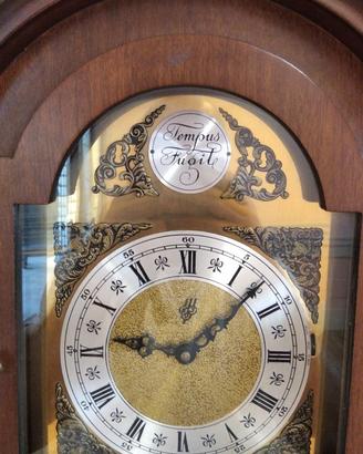 Orologio  a pendolo antico