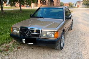 Mercedes 190 E 2.0 anno 1985