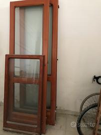 Porte e finestra in legno