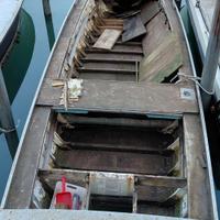 barca tipica veneziana