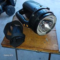 torcia potente e luce automatica