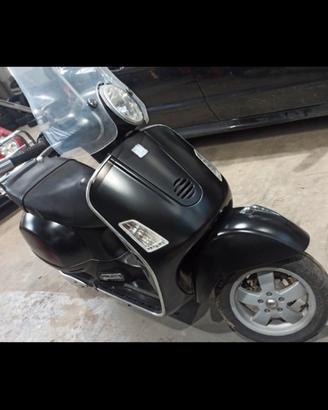 Vespa GT 200L
