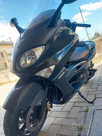 YAMAHA T-MAX 500