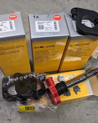 NGK Rosse R8 per Audi TT 8N con adattatori VAG