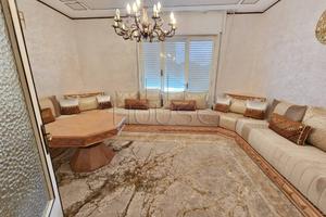 Appartamento di 94 m² con 3 locali e box auto a Um
