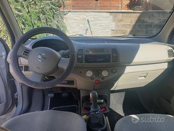 Nissan micra del 2004