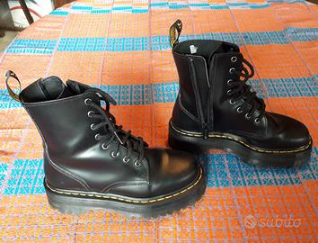 Subito hot sale dr martens