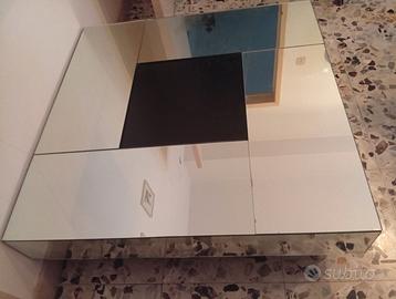 Tavolino in vetro con specchi
