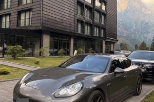 Porache panamera