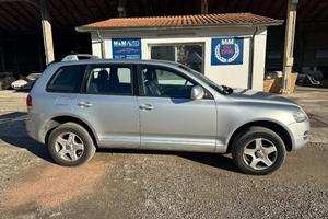 VOLKSWAGEN Touareg 2.5 R5 TDI AUTOMATIK N1 4 PO