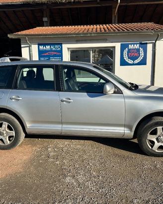 VOLKSWAGEN Touareg 2.5 R5 TDI AUTOMATIK N1 4 PO