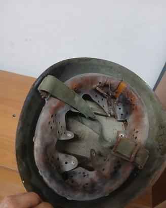 caschetto della seconda guerra mondiale