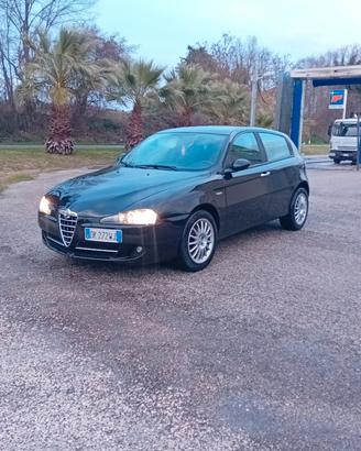 alfa 147 1.6 benzina e metano