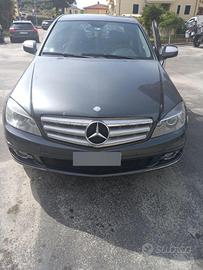 Auto Mercedes classe c220