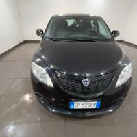 Lancia Ypsilon 1.0 FireFly 5 porte S&S Hybrid Silv