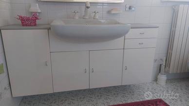 Mobile bagno con specchiera
