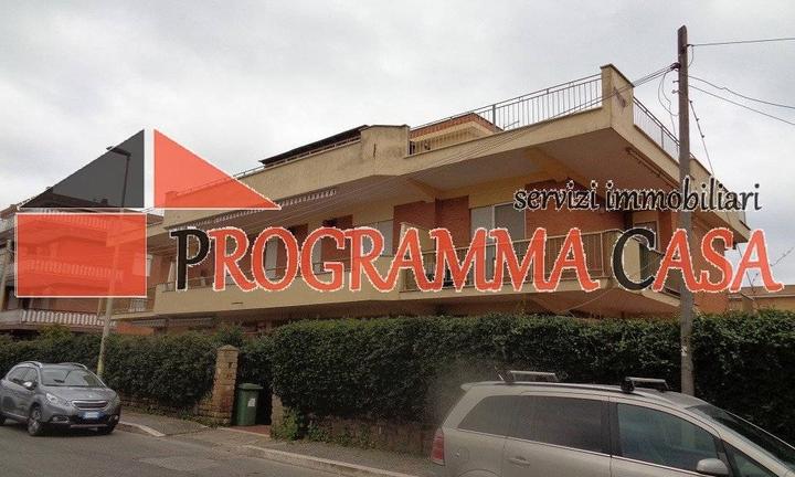 Torvaianica svezia 2 p. attico terrazzo di 250 mq