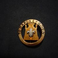 spilla antica per collezionisti di militaria