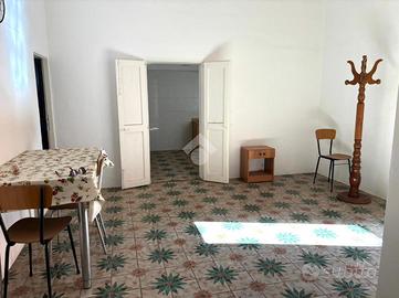 CASA SEMINDIPENDENTE A ALEZIO