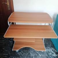 Scrivania porta Pc