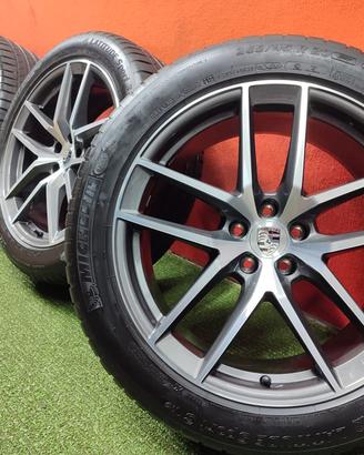 Cerchi Porsche Macan Estive 265 45 20 - 295 40 20