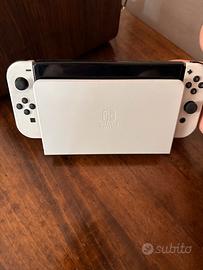 nintendo switch oled bianca + giochi