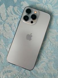 iPhone 13 Pro azzurro perfetto con batteria nuova