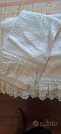coppia asciugamani con pizzo