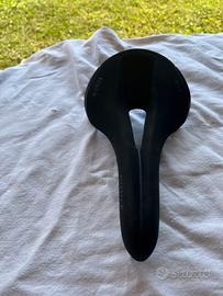 Sella FIZIK ALIANTE CARBON