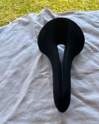Sella FIZIK ALIANTE CARBON