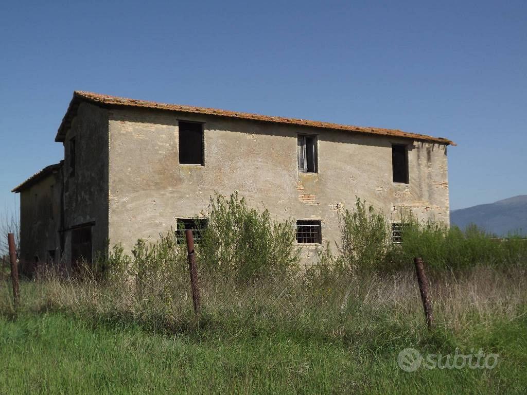 Rustico / Casale di 200 m² con 5 locali a Bevagna - Vista 3