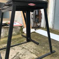 Panca hyper-reverse per glutei e schiena