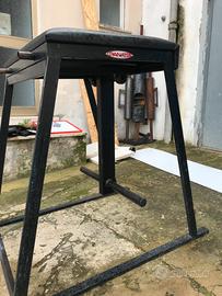 Panca hyper-reverse per glutei e schiena