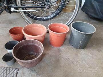 Vasi per piante in plastica
