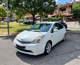 Toyota Prius 1.5i benzina ibrida anno 02/2008