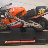 honda rc 211v Valentino rossi 