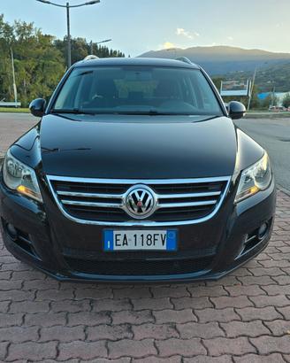 Volkswagen Tiguan 2.0 TDI DPF 4MOTION DSG R-Line