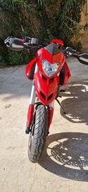 Ducati Hypermotard 796 