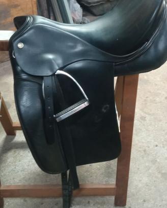 Sella dressage