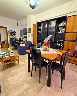 4 LOCALI A PESARO