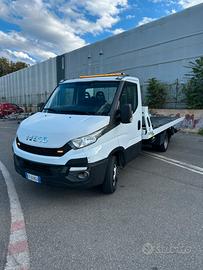 Carroattrezzi Iveco daily 35C13