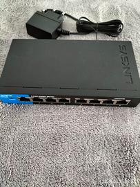 switch 8 porte Gigabit linksys