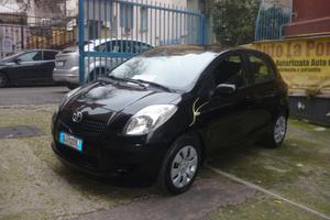 Toyota Yaris 1.0 5 porte Sol